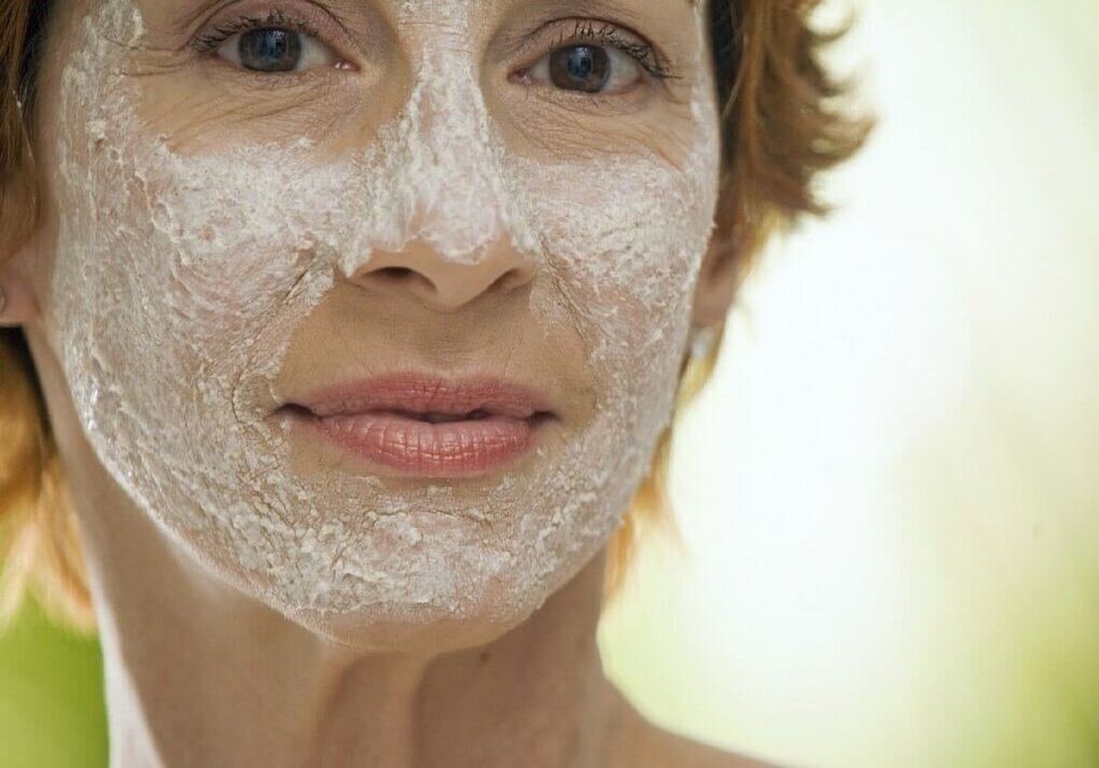 rejuvenating face mask